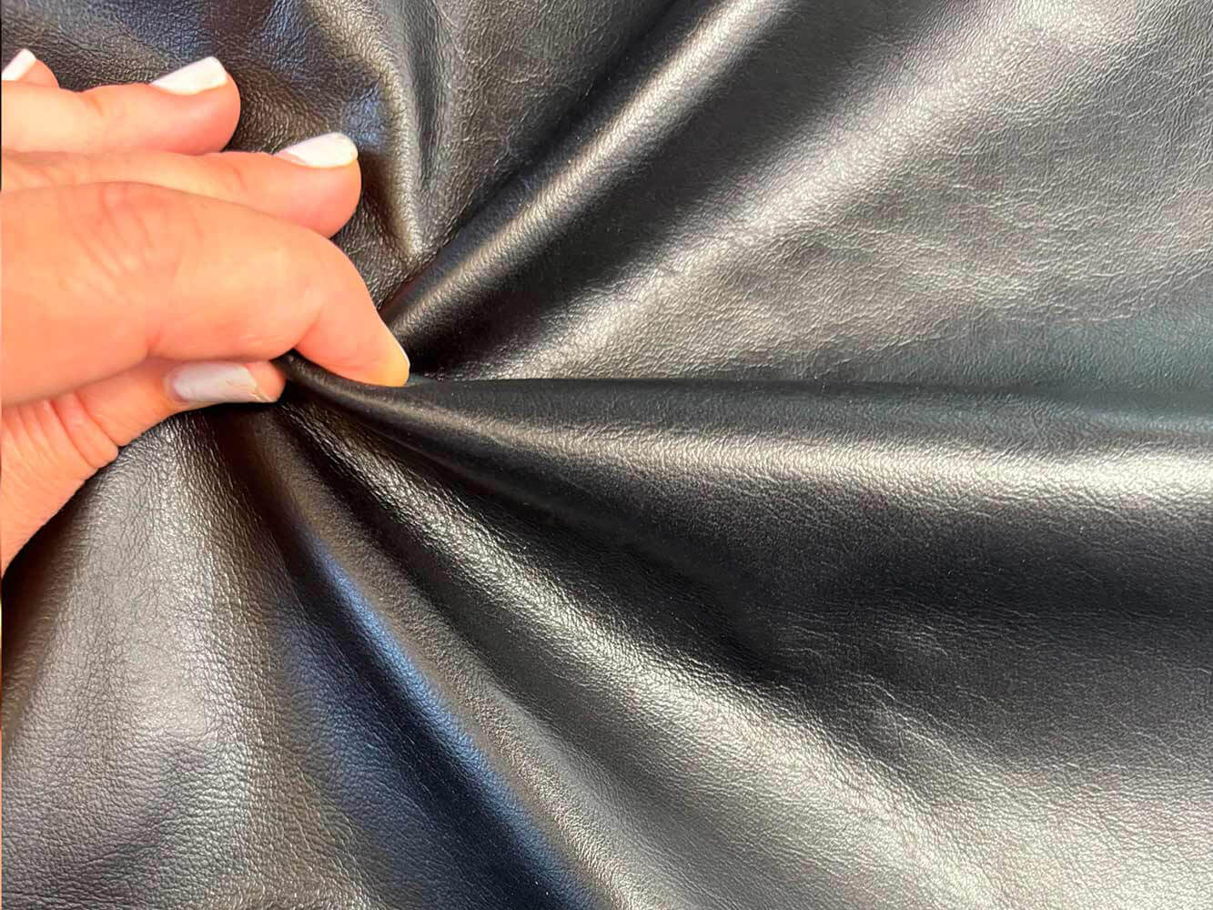 NAPA VESTIMENTA NEGRO - Imagen 2